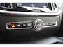 Volvo V60 T5 250PK Momentum / Navigatie / Achteruitrijcamera / Climate Control / Trekhaak, Parkeersensoren / 18'' LM Velgen /