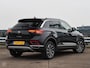 Volkswagen T-Roc 1.5 TSI 150 PK DSG Style Navigatie IQ Light Camera Massage ACC DAB Stoelverwarming Velours Digital Cockpit 17" incl. BTW