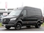 Mercedes-Benz Sprinter 516 2.2 CDI L2H2 Black Edition Camera, Cruise, Carplay, LED, 3500kg Trekhaak, Stoelverwarming, 164pk, Automaat, Sensoren, Uniek!