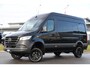 Mercedes-Benz Sprinter 319 1.9 CDI L2H2 4x4 Black Edition Camera, Cruise, Carplay, LED, 190pk, Automaat, 4Matic, Multimedia, Uniek!