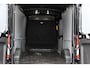 Ford Transit 350 2.0 TDCI L3H2 Black Edition GEEN BTW! 360 Camera, Adaptieve Cruise, Automaat, Sensoren, Stoelverwarming, Trekhaak, Uniek!