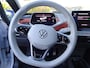 Volkswagen ID.3 First Plus 58 kWh Navigatie, automatische airco, parkeersensoren, achteruitrijcamera, afneembare trekhaak, cruise controle, wifi, SoH 92 %,  ENZ.