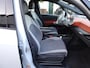 Volkswagen ID.3 First Plus 58 kWh Navigatie, automatische airco, parkeersensoren, achteruitrijcamera, afneembare trekhaak, cruise controle, wifi, SoH 92 %,  ENZ.