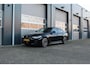 BMW i4 EDrive35 70 kWh M-Sport | Fabrieksgarantie & Schuif-/kanteldak | Nette en complete Nederlandse I4 (BTW auto)