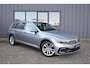 Volkswagen Passat Variant 1.4 TSI PHEV GTE Business * Leer/Alcantara * 18" * Matrix LED * Camera * Trekhaak * 1e eig. * Zeer mooi