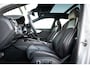 Audi A4 Avant 40 TFSI 204PK S edition | RS Stoelen | Panoramadak | Memory | Trekhaak | 19 Inch |
