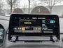 Hyundai Kona Electric EV Fashion 64 kWh VAN: 19.900,- VOOR: 17.877,- UW EINDEJAARSVOORDEEL: 2.023,- | DEALER ONDERHOUDEN | ZEER NETTE AUTO.