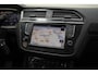 Volkswagen Tiguan 1.4 TSI R-line Automaat | Panoramadak | LED verlichting adaptief | Stoelverwarming | Ergo stoel | Spiegels inklapbaar | Achteruitrijcamera | Parkeersensoren voor en achter