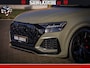 Audi RS Q8 RSQ8 600PK 4.0 TFSI | MATT OLIVE GREEN | QUATTRO | MEGA VOLLE RSQ8 | BANG & OLUFSEN | HUD | 4 WIELBESTURING | 23 INCH AUDI SPORT WHEELS | RS BEKLEDING ZWART | PANO | SOFTCLOSE | De Lamborghini Urus en Audi RS Q8 zijn beide supersnelle SUV's met dezelfde basis (4.0L V8 twin-turbo motor van de VW Group)