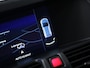 Volvo XC60 2.0 D4 FWD R-Design [TREKHAAK, FLIPPERS, CRUISE CONTROL, BLUETOOTH, NAVIGATIE, PARKEERSENSOR, NIEUWSTAAT]