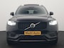 Volvo XC90 T8 Recharge AWD Plus Dark LONG RANGE 7 Persoons Plug In Hybrid 456pk Dealer O.H. PHEV | Trekhaak Af Fabriek | Panodak | Adaptive Cruise | Camera | Harman & Kardon | Lederen Sportstoelen Memory & Verwarmd | Stuur Verwarmd | Google Assistent | Apple Carplay | Keyless | DAB