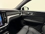Volvo V60 T6 350pk AWD Plus Dark / Panoramisch dak / Head-up display / Keyless / 360Camera / H&K Audio / Sportstoelen.