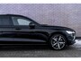 Volvo V60 T8 Plug-in hybrid AWD Plus Perform. Ed. Dark | Long Range | Google | Panormadak | Getint Glas | Elek. Achterklep | Harman Kardon Audio | Elektrische Stoelverstelling | Keyless Entry | Adaptive Cruise Control | Sportstoelen | Stoel-/Stuurverwarming | Getint Glas | 19" LM
