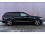 Volvo V60 T8 Plug-in hybrid AWD Plus Perform. Ed. Dark | Long Range | Google | Panormadak | Getint Glas | Elek. Achterklep | Harman Kardon Audio | Elektrische Stoelverstelling | Keyless Entry | Adaptive Cruise Control | Sportstoelen | Stoel-/Stuurverwarming | Getint Glas | 19" LM