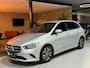 Mercedes-Benz B-klasse 180 Business Solution NAP Garantie Carplay Camera Elek. Achterklep Led Cruise Clima Navi Rijklaar