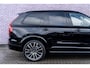 Volvo XC90 2.0 T8 Plug-in hybrid AWD Ultra Dark Exec. Ed. | Executive Edition | Bowers & Wilkins Audio | Luchtvering | Massage & Ventilatie voorstoelen | Gelamineerd Glas | Getint Glas | HeadUp Display | 22" Wielen | Keyless Entry |