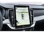 Volvo XC90 2.0 T8 Plug-in hybrid AWD Ultra Dark Exec. Ed. | Executive Edition | Bowers & Wilkins Audio | Luchtvering | Massage & Ventilatie voorstoelen | Gelamineerd Glas | Getint Glas | HeadUp Display | 22" Wielen | Keyless Entry |