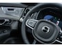 Volvo XC90 2.0 T8 Plug-in hybrid AWD Ultra Dark Exec. Ed. | Executive Edition | Bowers & Wilkins Audio | Luchtvering | Massage & Ventilatie voorstoelen | Gelamineerd Glas | Getint Glas | HeadUp Display | 22" Wielen | Keyless Entry |