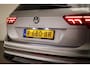 Volkswagen Tiguan Allspace 1.5 TSI R-Line Business+ 7p. | PANORAMADAK | MATRIX LED | HEAD UP | STUURVERWARMING | CAMERA
