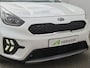 Kia Niro 1.6 GDi Hybrid DynamicPlusLine Automaat / Apple Carplay & Android Auto / Stuur & Stoelverwarming / Adaptieve Cruise Control  / Achteruitrijcamera / Climate Control / Parkeersensoren Voor & Achter / Lichtmetalen Velgen / Navigatie / JBL Audio /