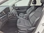 Kia Niro 1.6 GDi Hybrid DynamicPlusLine Automaat / Apple Carplay & Android Auto / Stuur & Stoelverwarming / Adaptieve Cruise Control  / Achteruitrijcamera / Climate Control / Parkeersensoren Voor & Achter / Lichtmetalen Velgen / Navigatie / JBL Audio /