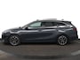 Kia Ceed Sportswagon 1.5 T-GDi GT-Line - Sportstoelen - Panorama dak - elektrische Achterklep - Adaptive Cruise control - Navigatie - Fabrieksgarantie tot 11-2030