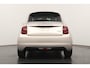 Fiat 500 118pk Giorgio Armani Edition 42 kWh Private lease nu vanaf €399,- 72 mnd 5.000km/jr  Van €41.490.- Voor €37.490.-| Parkeer Camera | Adapt. Cruise | Keyless | Panoramadak | Stoelverwarming
