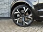 Volvo XC60 2.0 T6 Plug-in hybrid AWD Plus Black Edition | Schuif/kanteldak | Lichtmetalen velgen 22" | Luchtvering | Extra getint glas | 360 camera | Head-up display