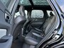 Volvo XC60 2.0 T6 Plug-in hybrid AWD Plus Black Edition | Schuif/kanteldak | Lichtmetalen velgen 22" | Luchtvering | Extra getint glas | 360 camera | Head-up display