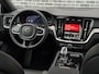 Volvo V60 2.0 T8 Plug-in hybrid AWD Plus Perform. Ed. Dark | 19" 5-triplespaaks Glossy Black Diamond Cut | Extra getint glas achter | Panoramisch schuif/kantel dak | Lederen bekleding
