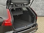 Volvo V60 2.0 T8 Plug-in hybrid AWD Plus Perform. Ed. Dark | 19" 5-triplespaaks Glossy Black Diamond Cut | Extra getint glas achter | Panoramisch schuif/kantel dak | Lederen bekleding
