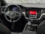 Volvo V60 2.0 T8 Plug-in hybrid AWD Plus Perform. Ed. Dark | 19" 5-triplespaaks Glossy Black Diamond Cut | Extra getint glas achter | Panoramisch schuif/kantel dak | Lederen bekleding