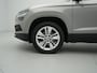 Skoda Karoq 1.0 TSI 115pk Business Edition Plus Navigatie Stoelverwarming Camera Clima Carplay