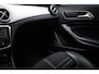 Mercedes-Benz GLA 180 Ambition | URBAN PACK | PANORAMADAK | STOELVERWARMING | TREKHAAK | 18"
