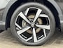 Nissan Qashqai 1.3 DIG-T Tekna + Automaat / 1.500kg trekgewicht! / Panoramadak / Navigatie / Apple Carplay Android / Leder / Camera 360° / 19" LM wielen /