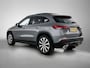 Mercedes-Benz GLA 200 Luxury Line | Night pack | Panorama schuif/kanteldak | Trekhaak | MultiBeam Led lights | Sfeerverlichting | Memory Electr.Seats || Inclusief 24 maanden Mercedes-Benz Certified garantie voor Europa.