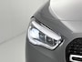 Mercedes-Benz GLA 200 Luxury Line | Night pack | Panorama schuif/kanteldak | Trekhaak | MultiBeam Led lights | Sfeerverlichting | Memory Electr.Seats || Inclusief 24 maanden Mercedes-Benz Certified garantie voor Europa.