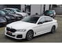 BMW 5-Serie 545e xDrive Business Edition Plus | M-pakket | BTW | Panorama | Bowers&Wilkins | Sfeerverlichting | M-performance |