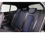 BMW 1-Serie 120i M-sport, High Executive Panoramadak, HUD, Trekhaak, LED, Keyless, Stoel/Stuurverwarming