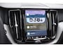 Volvo XC60 T6 350PK Automaat Plug-in Hybrid AWD Plus Dark / Navigatie / 360 Camera / Adaptieve Cruise Control / Stuur & Stoelverwarming / Elektr. Achterklep / Schuifdak / Trekhaak