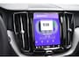 Volvo XC60 T6 350PK Automaat Plug-in Hybrid AWD Plus Dark / Navigatie / 360 Camera / Adaptieve Cruise Control / Stuur & Stoelverwarming / Elektr. Achterklep / Schuifdak / Trekhaak