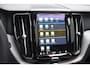 Volvo XC60 T6 350PK Automaat Plug-in Hybrid AWD Plus Dark / Navigatie / 360 Camera / Adaptieve Cruise Control / Stuur & Stoelverwarming / Elektr. Achterklep / Schuifdak / Trekhaak