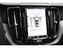 Volvo XC60 T6 350PK Automaat Plug-in Hybrid AWD Plus Dark / Navigatie / 360 Camera / Adaptieve Cruise Control / Stuur & Stoelverwarming / Elektr. Achterklep / Schuifdak / Trekhaak