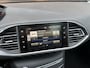 Peugeot 308 1.2 PureTech Style | Handel / Export | Glazen Panoramadak | Cruise Control | Parkeersensoren | Achteruitrijcamera | Navigatie | Bluetooth | 16" Lichtmetaal |