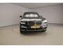 BMW X3 xDrive20i Panoramadak / Trekhaak / Sportstoelen / Park -assist / LED / Harman-Kardon / Head-up / Alu wielen 19 inch