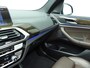 BMW X3 xDrive20i Panoramadak / Trekhaak / Sportstoelen / Park -assist / LED / Harman-Kardon / Head-up / Alu wielen 19 inch
