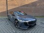 Mazda 6e NU V.A € 299,- PER MAAND! *TAKUMI Long Range 80 kWhNAVIGATIE | PANORAMA DAK | 19 INCH LMV | RONDOMZICHT CAMERA | WINTERPAKKET NU V.A € 299,- PER MAAND! *