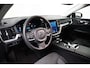 Volvo V60 T6 Plug-in hybrid AWD Core Bright | Achterbank verwarmd | Achteruitrijcamera | Apple Carplay/Android Auto|telefoonintegratie premium