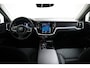 Volvo V60 T6 Plug-in hybrid AWD Core Bright | Achterbank verwarmd | Achteruitrijcamera | Apple Carplay/Android Auto|telefoonintegratie premium