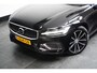 Volvo V60 T6 Plug-in hybrid AWD Core Bright | SoH 100% | Achterbank verwarmd | Achteruitrijcamera | Apple Carplay/Android Auto|telefoonintegratie premium